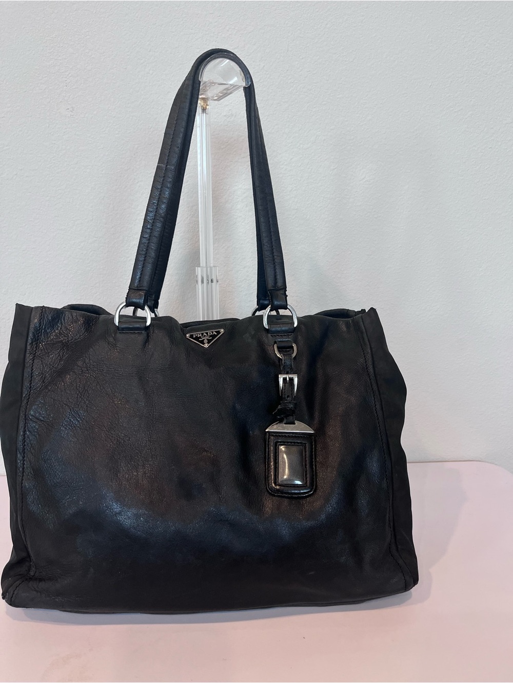PRADA CONVERTIBLE LEATHER TOTE BAG.